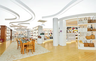 乐鱼网站冠名大巴黎